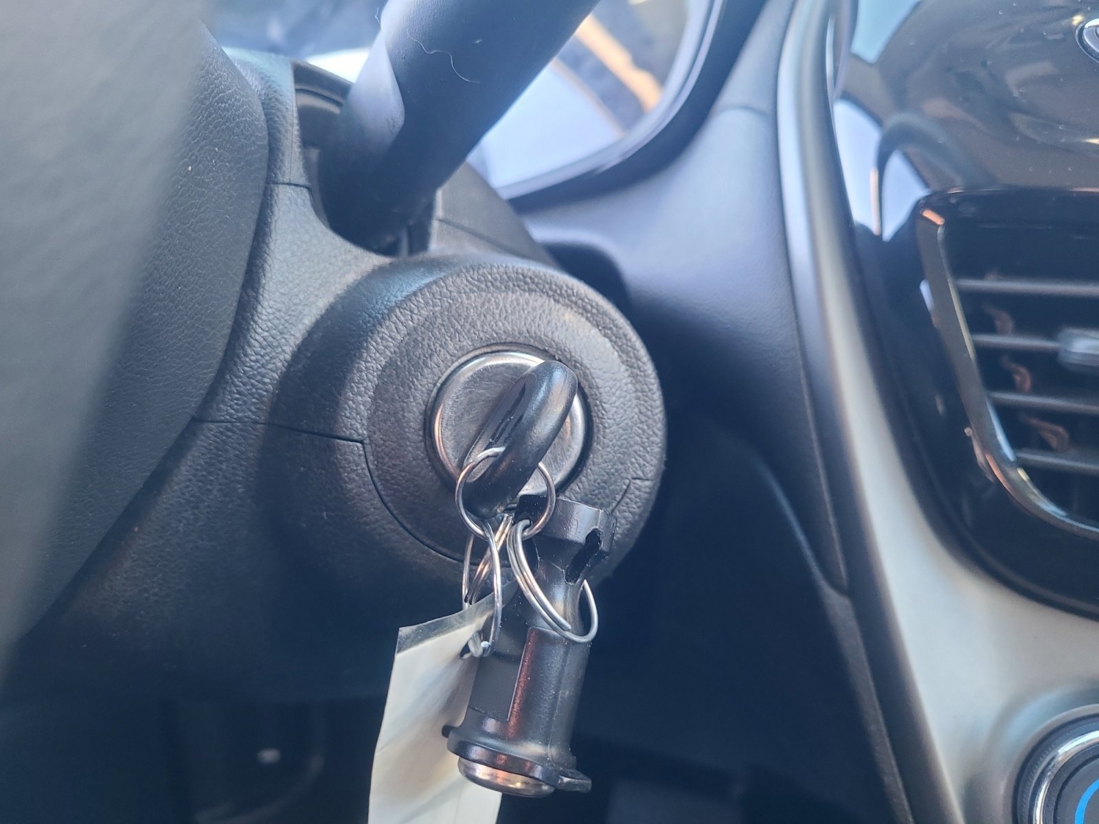 Used 2020 Chevrolet Spark LS image 29