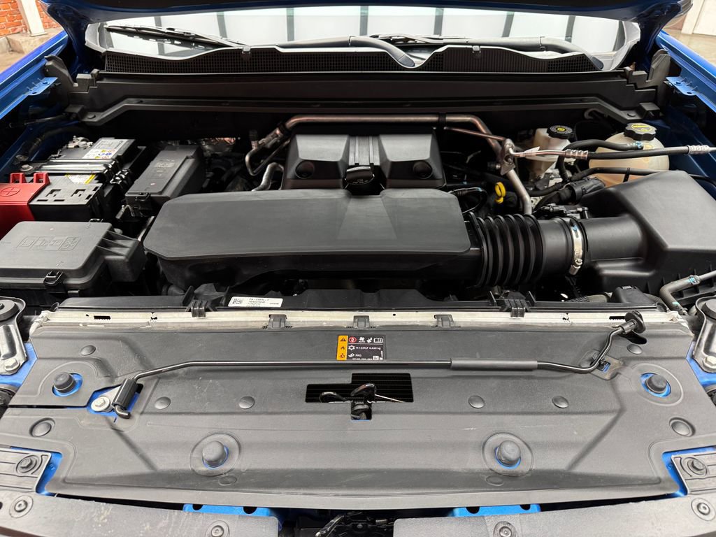 Used 2024 Chevrolet Colorado Z71 w/ Z71 Convenience Package 2 image 33