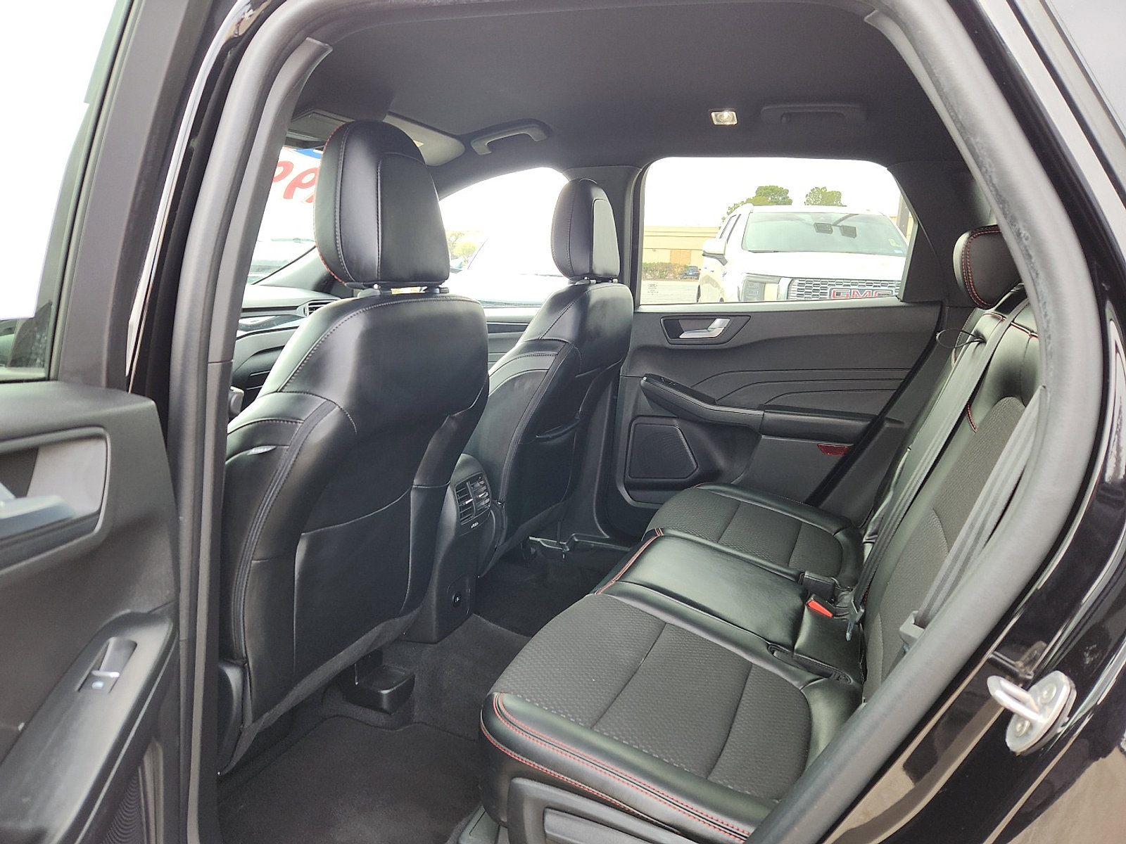 Certified 2024 Ford Escape ST-Line image 9