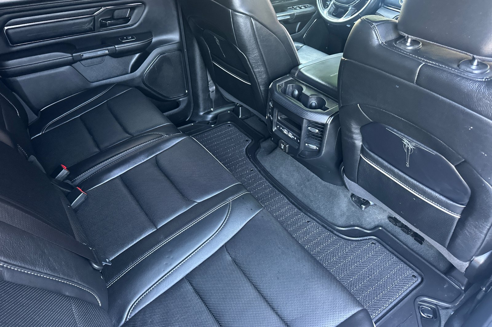 Used 2023 RAM 1500 Limited AWD/4WD image 17
