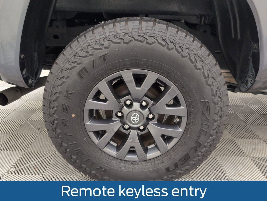Used 2020 Toyota Tacoma SR5 image 22