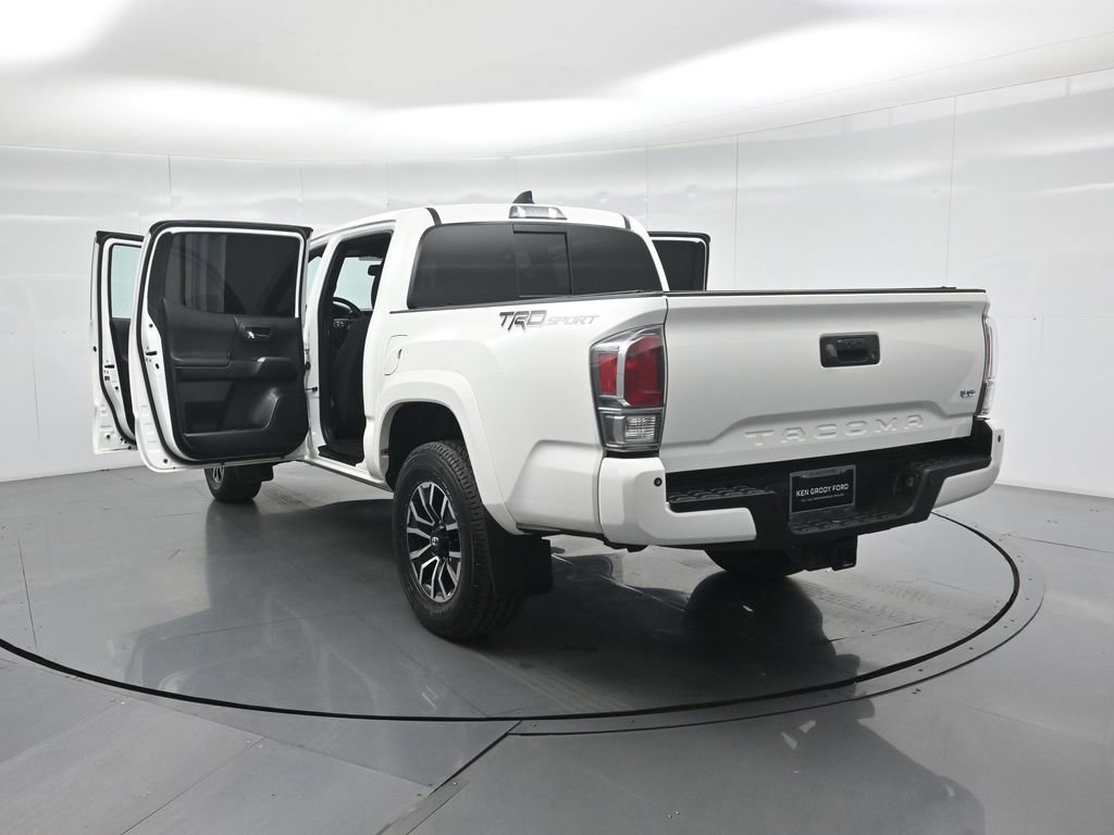 Used 2021 Toyota Tacoma TRD Sport w/ Technology Package image 45
