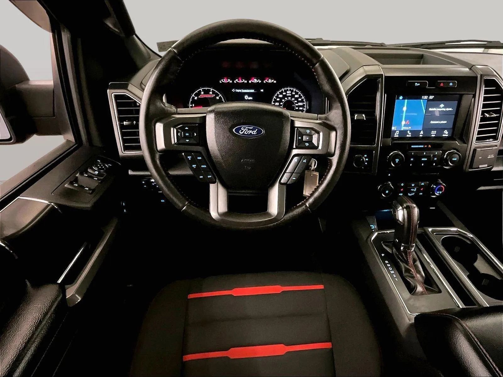 Certified 2017 Ford F150 XLT w/ Equipment Group 302A Luxury AWD/4WD image 5