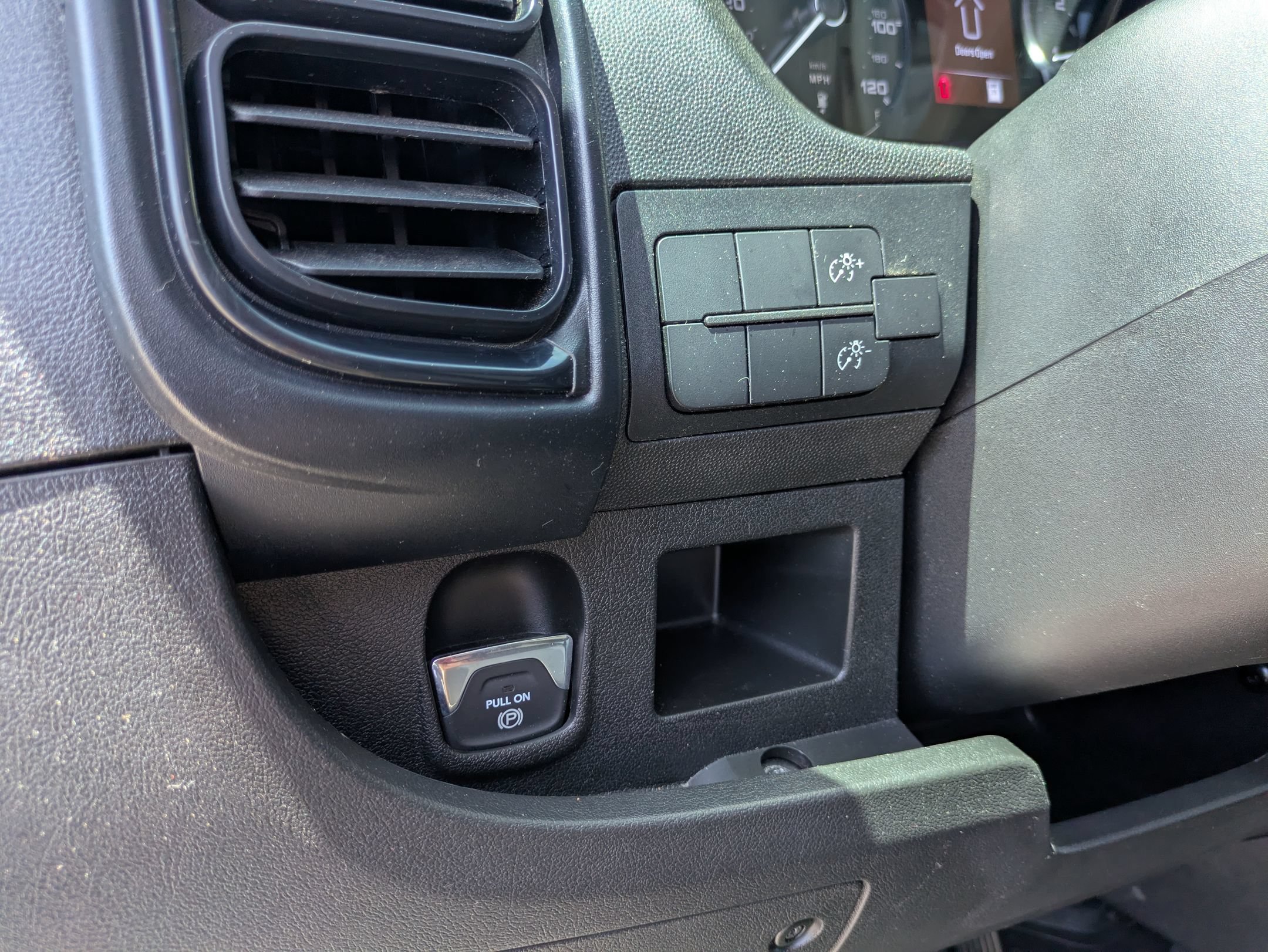 Used 2023 RAM ProMaster 2500 FWD image 16