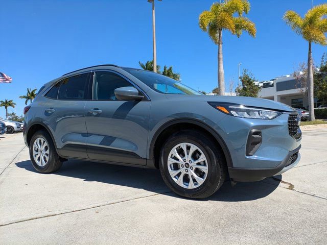 Certified 2023 Ford Escape Active w/ Tech Pack #2 image 7