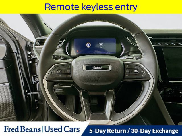 Used 2023 Jeep Grand Cherokee Altitude image 15