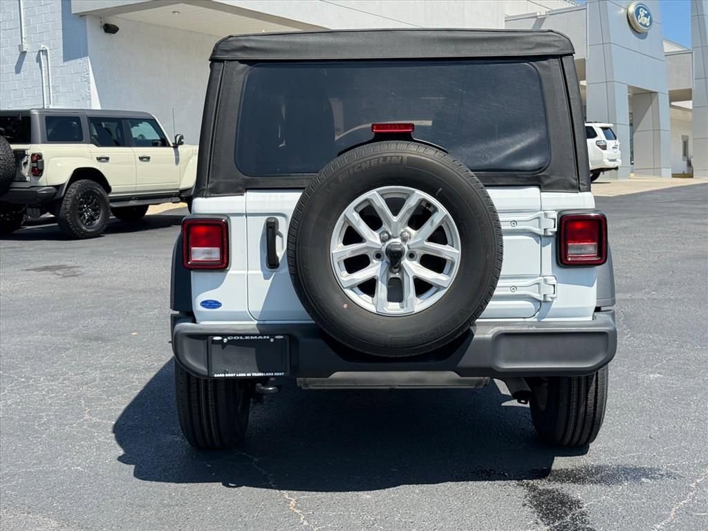 Used 2023 Jeep Wrangler Unlimited Sport AWD/4WD image 4