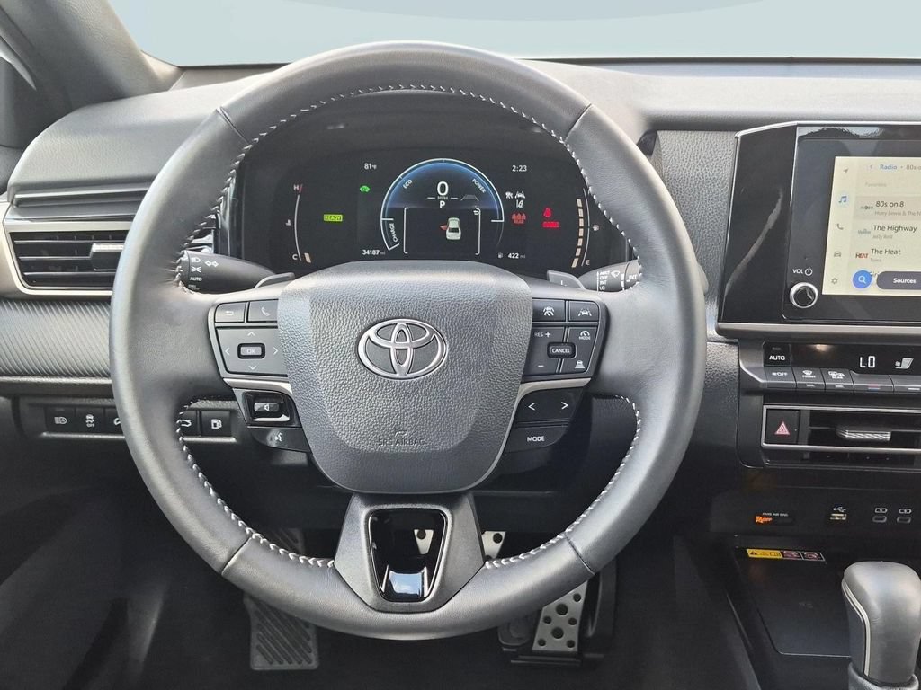 Used 2025 Toyota Camry SE FWD image 14