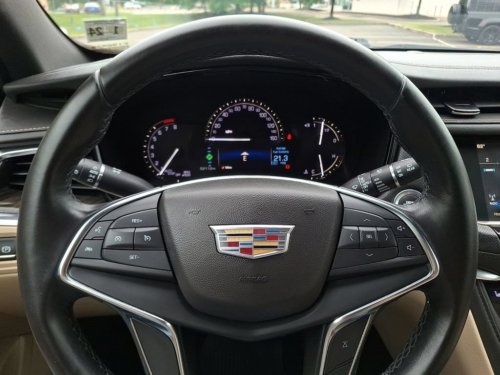 Used 2019 Cadillac XT5 AWD image 18