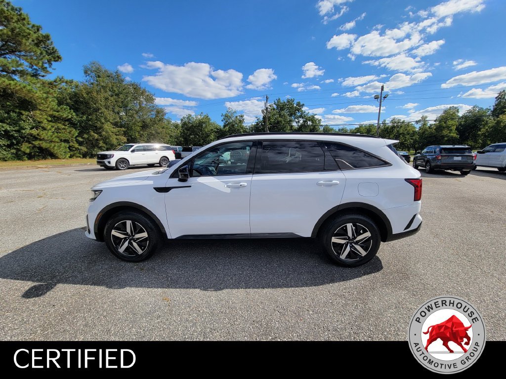 Used 2022 Kia Sorento S FWD image 3