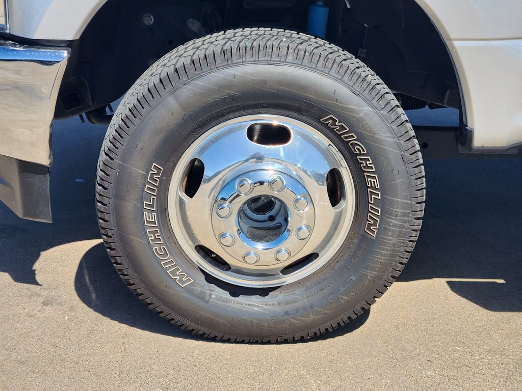Certified 2019 Ford F350 Lariat w/ Lariat Value Package AWD/4WD image 10