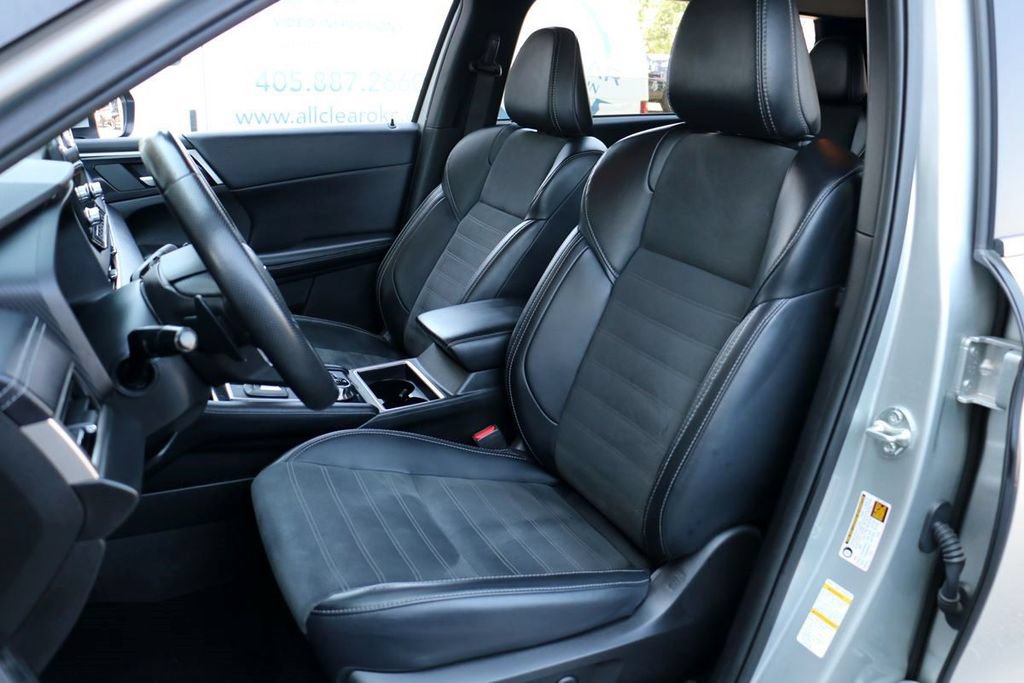 Used 2024 Mitsubishi Outlander SE AWD/4WD image 19