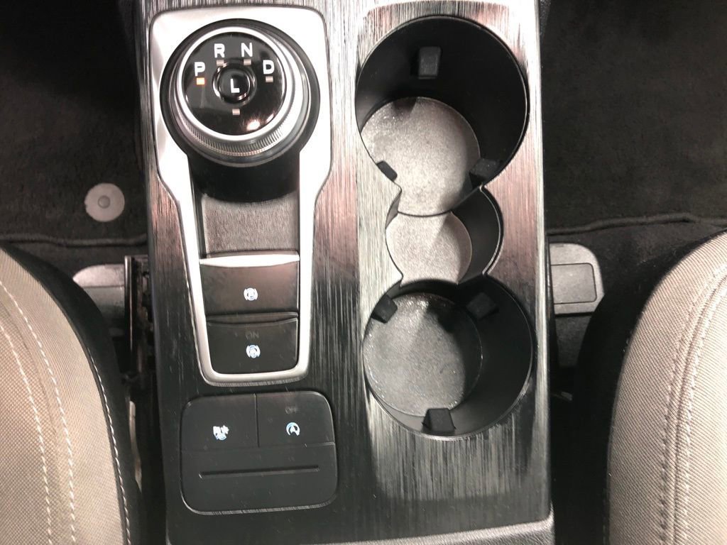 Certified 2022 Ford Escape SE w/ Cold Weather Package image 18