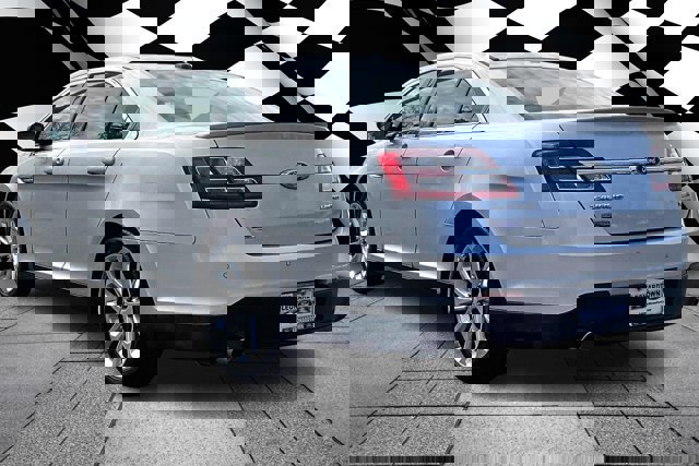 Certified 2017 Ford Taurus Limited image 2