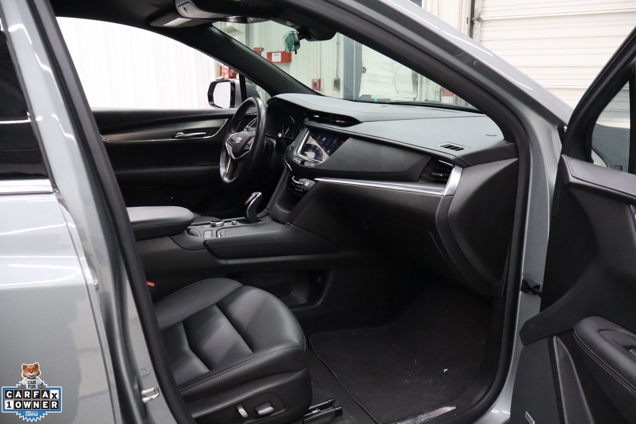 Used 2023 Cadillac XT5 Luxury FWD image 27