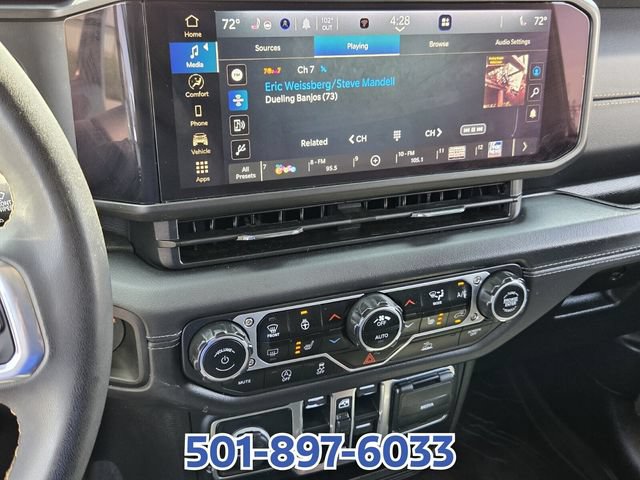 Used 2024 Jeep Wrangler Unlimited Sahara AWD/4WD image 17