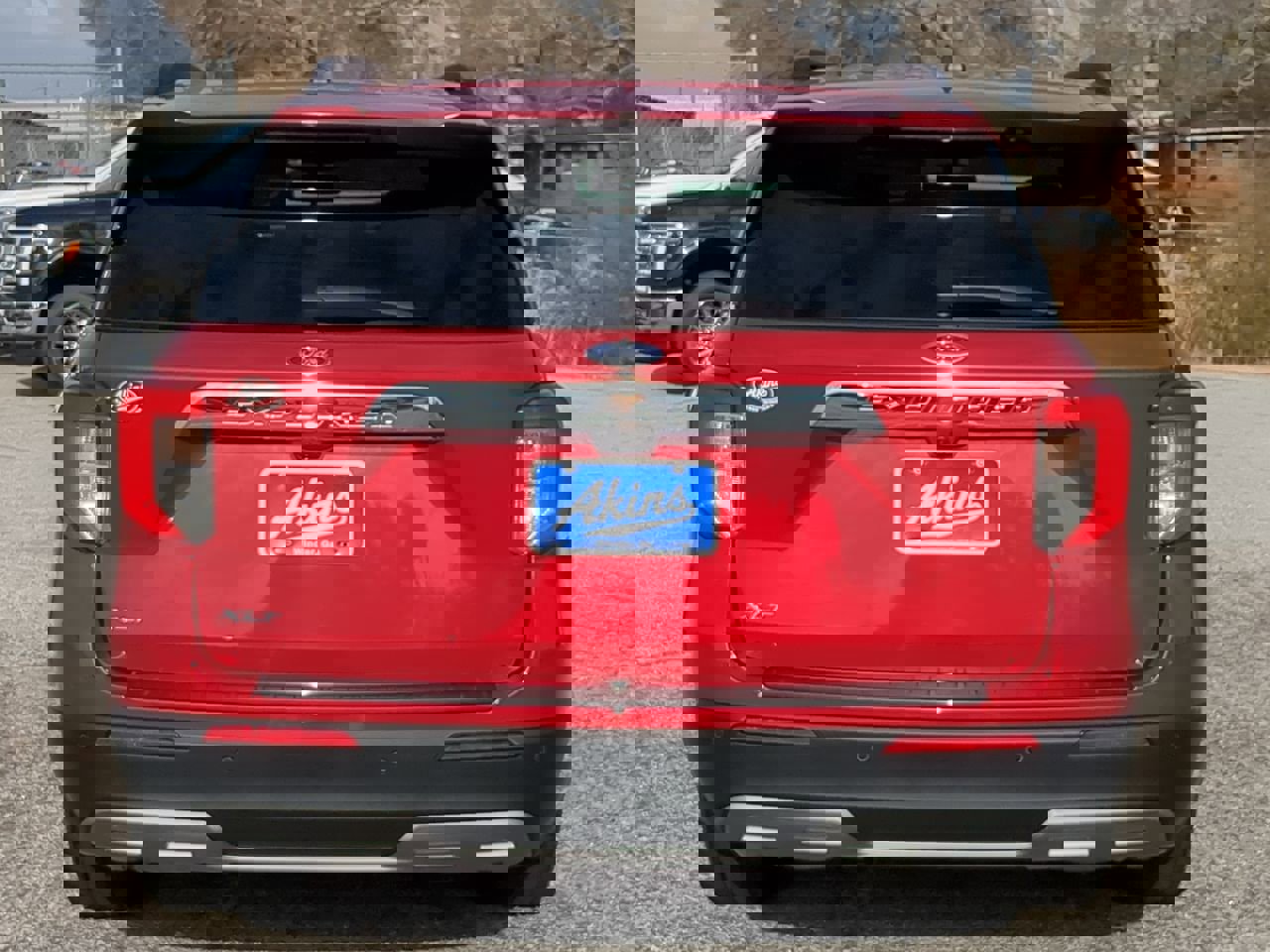 Certified 2022 Ford Explorer XLT w/ Equipment Group 202A image 4