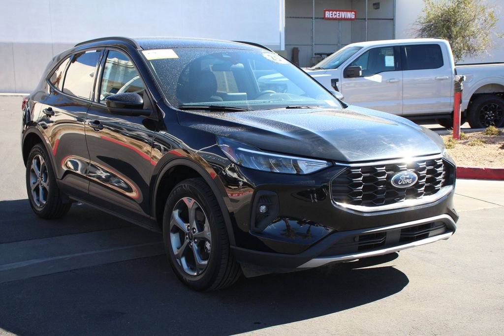 Certified 2025 Ford Escape ST-Line Select image 11