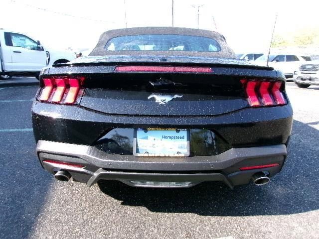 Certified 2025 Ford Mustang Premium RWD image 6