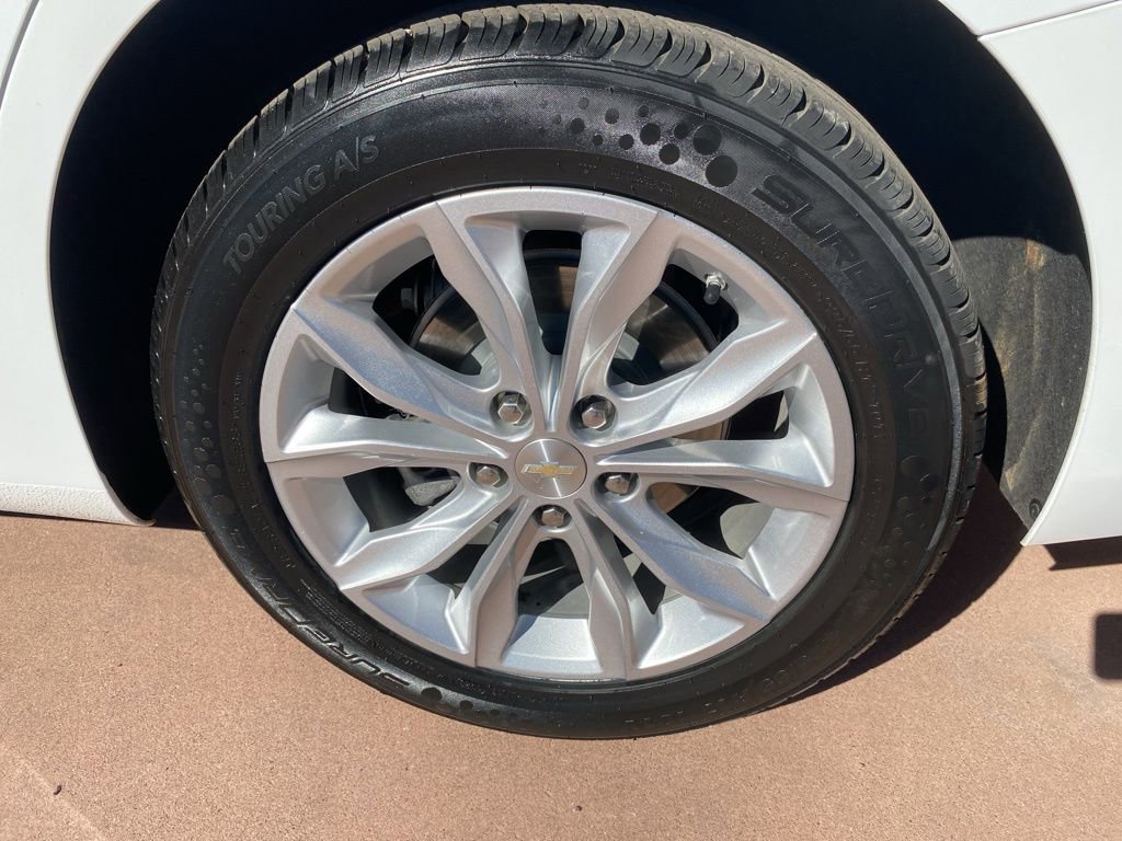 Used 2024 Chevrolet Malibu LT image 38