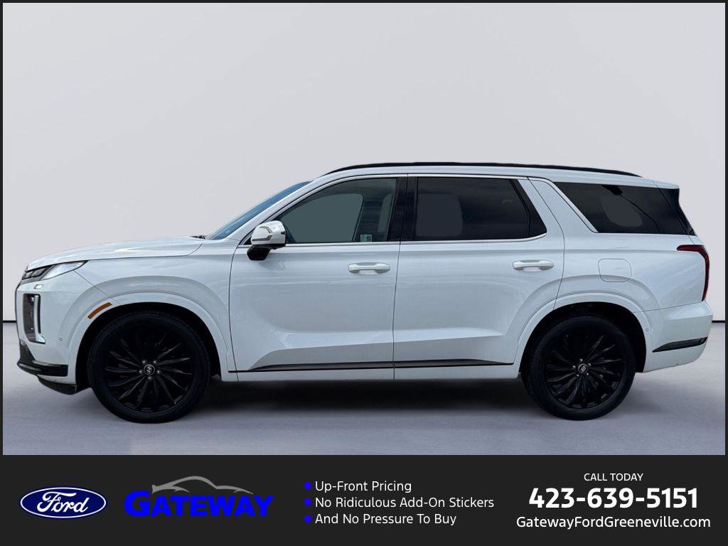 Used 2024 Hyundai Palisade Calligraphy image 1