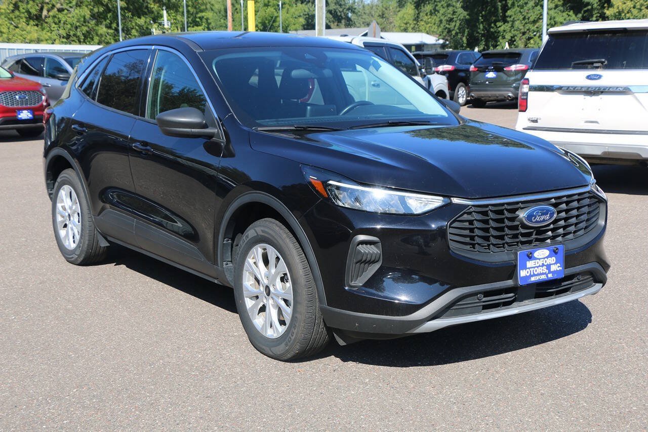 Certified 2024 Ford Escape Active AWD/4WD image 10