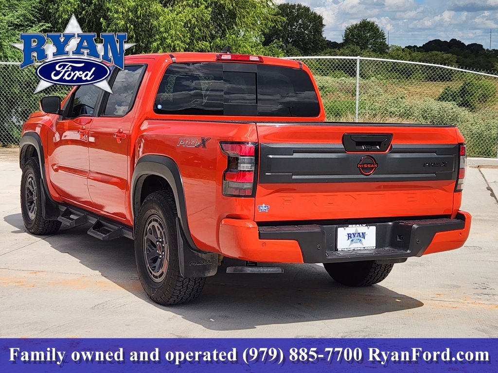 Used 2025 Nissan Frontier Pro-X RWD image 3