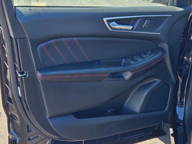 Certified 2024 Ford Edge ST-Line w/ Class II Trailer Tow Package image 22