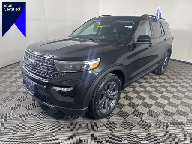 Certified 2022 Ford Explorer XLT w/ Equipment Group 202A image 1