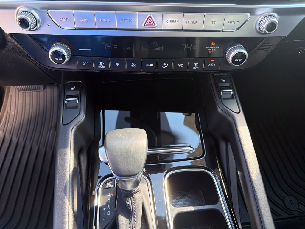 Used 2025 Kia Telluride S FWD image 29