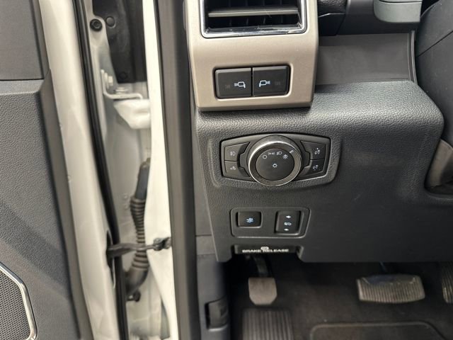 Certified 2022 Ford F350 Lariat w/ Lariat Ultimate Package image 38