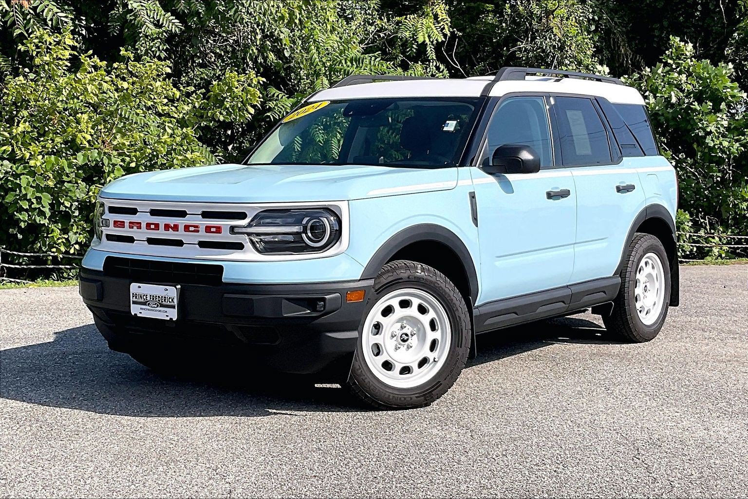 Certified 2024 Ford Bronco Sport Heritage w/ Heritage Convenience Package AWD/4WD image 3