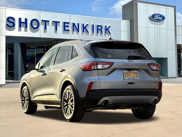 Certified 2022 Ford Escape Titanium image 6