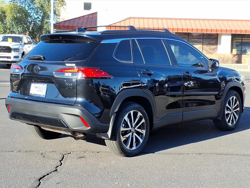 Used 2023 Toyota Corolla Cross XLE image 3
