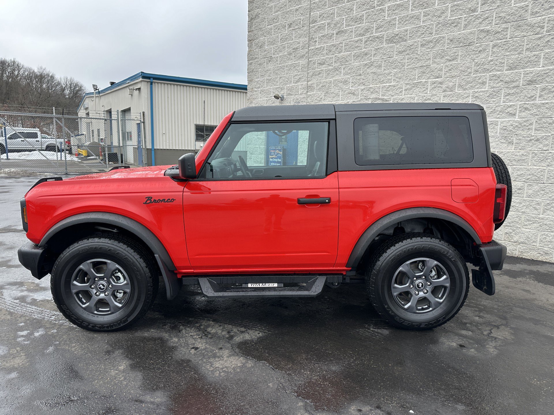 Certified 2023 Ford Bronco Big Bend image 3