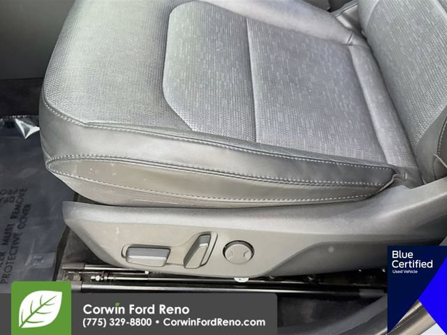 Used 2023 Kia Niro SX Touring image 24