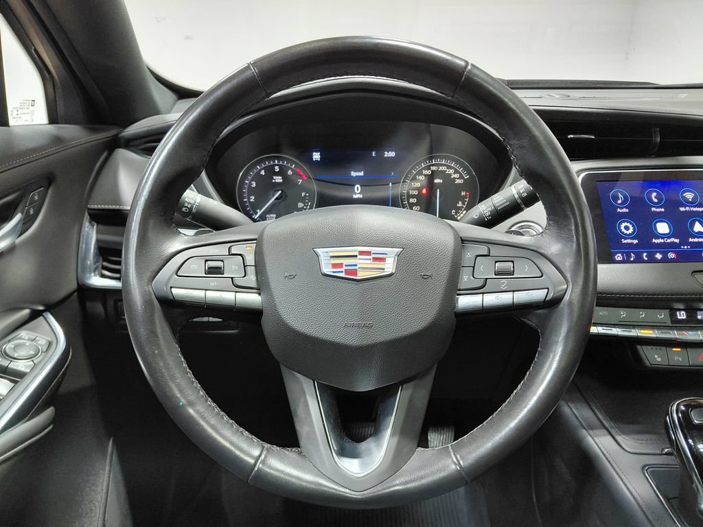 Used 2023 Cadillac XT4 Premium Luxury w/ Technology Package AWD/4WD image 30