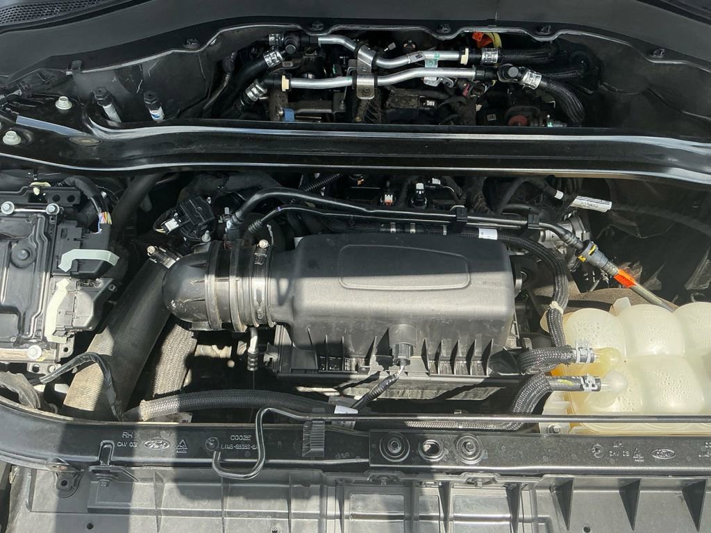 Certified 2023 Ford Explorer Limited w/ Limited Technology Package RWD image 25