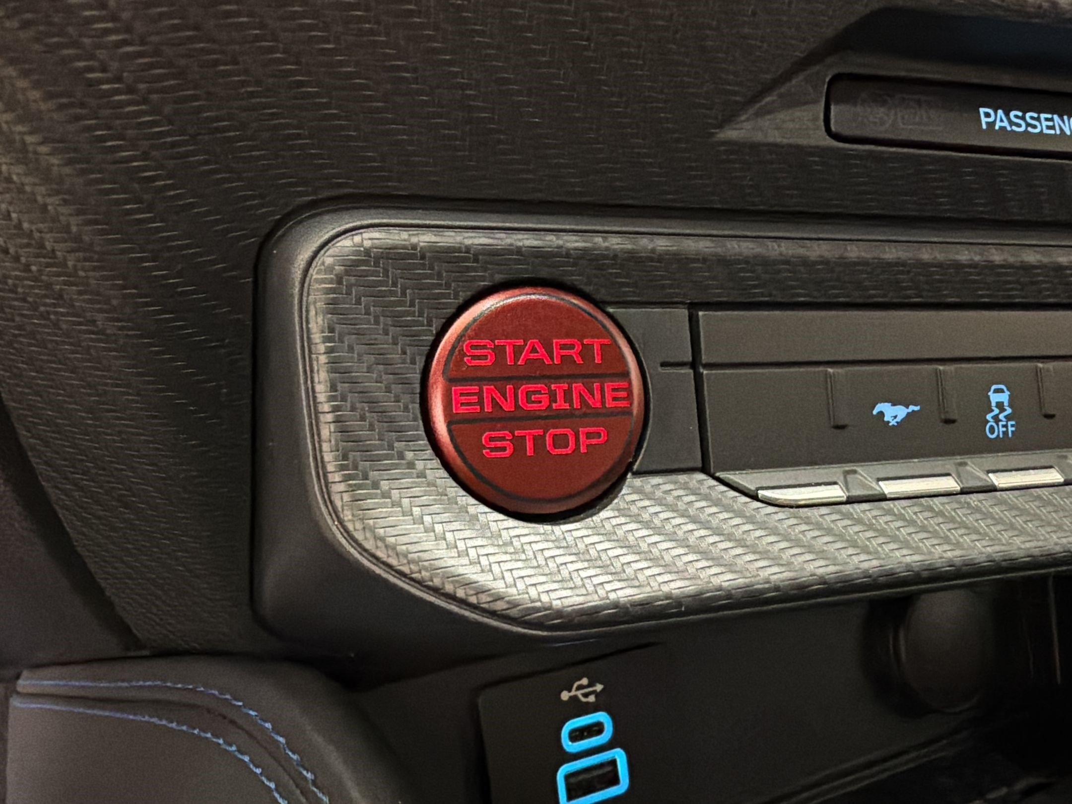 Certified 2024 Ford Mustang Dark Horse RWD image 17