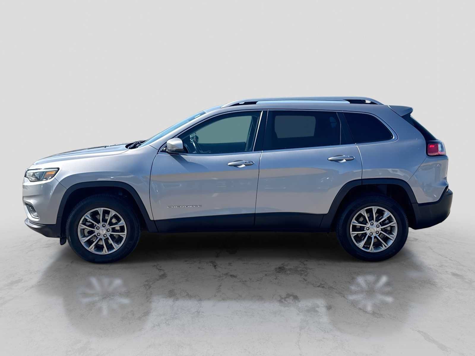 Used 2021 Jeep Cherokee Latitude Lux AWD/4WD image 3