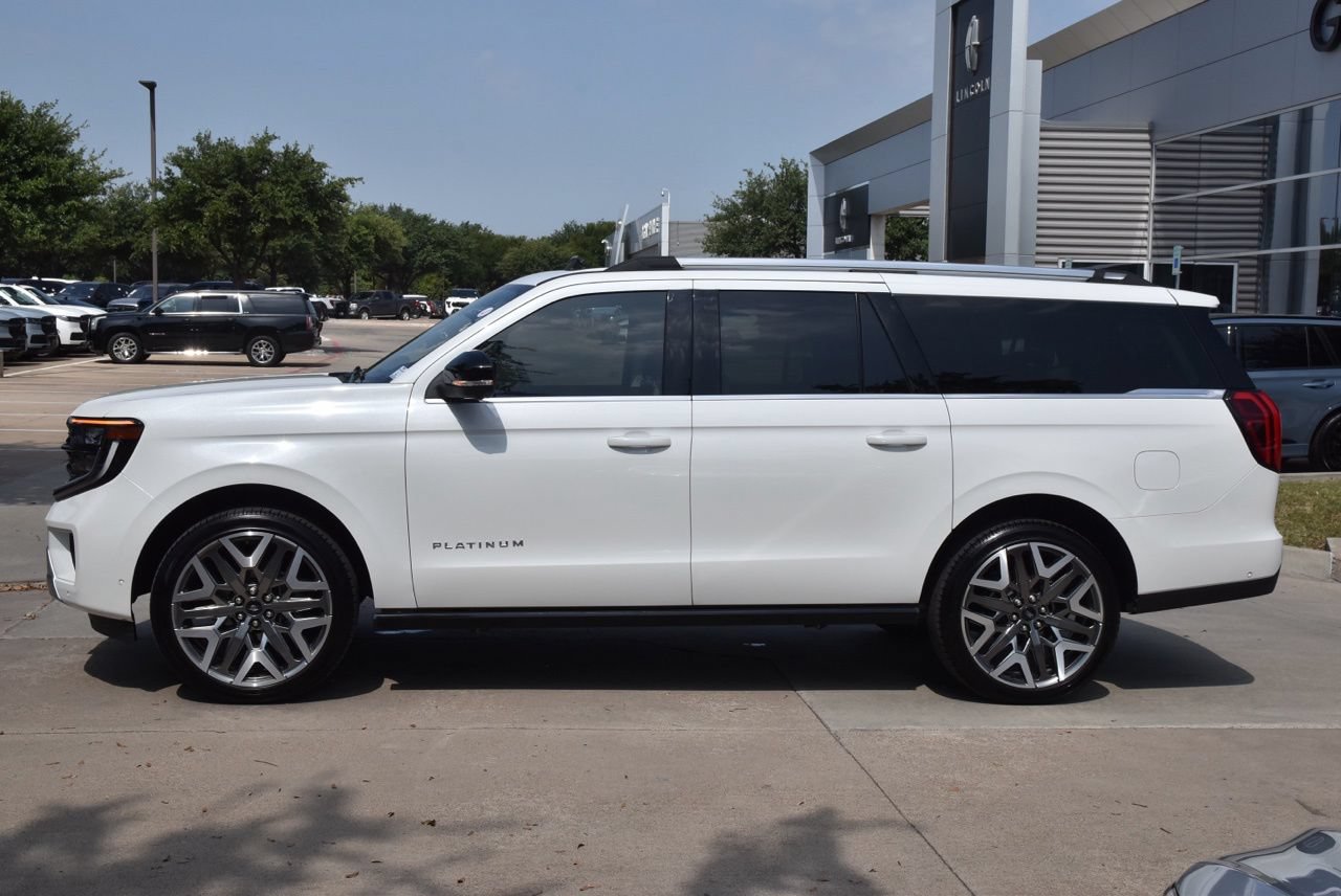 Certified 2025 Ford Expedition Max Platinum w/ Platinum Ultimate Package AWD/4WD image 12