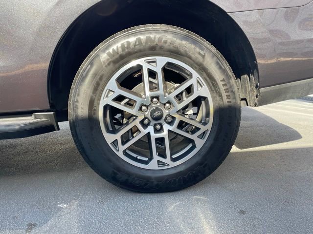 Certified 2025 Ford Expedition Active image 18
