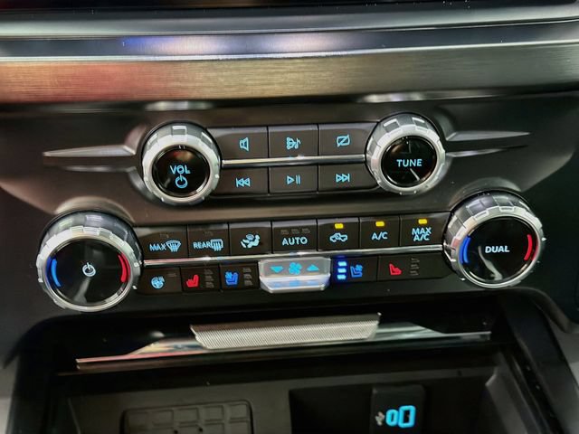 Certified 2024 Ford F350 Lariat w/ Lariat Ultimate Package AWD/4WD image 19