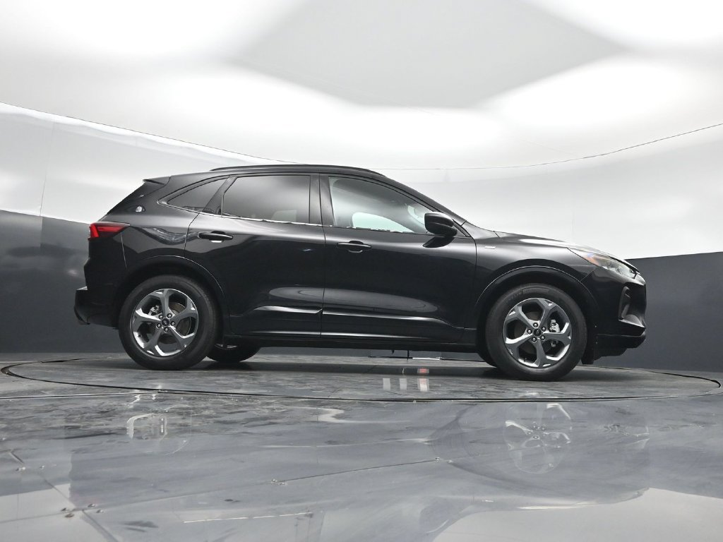 Certified 2023 Ford Escape ST-Line w/ Tech Pack #1 FWD image 44