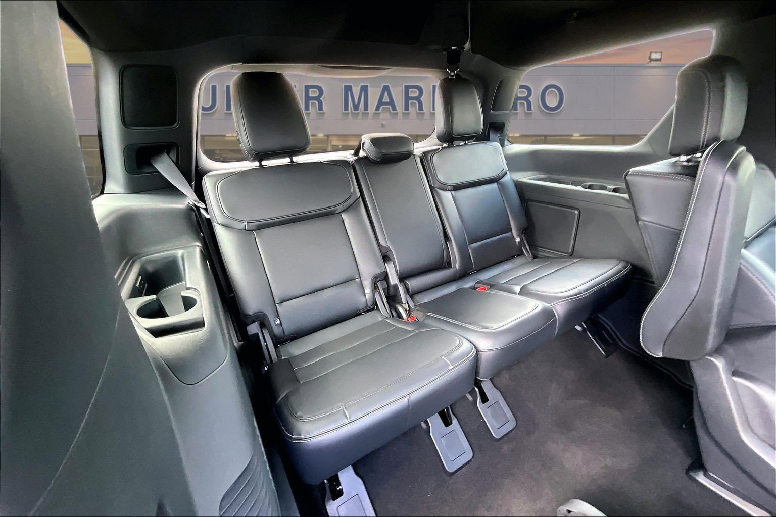 Certified 2025 Ford Expedition Platinum w/ Stealth Performance Package AWD/4WD image 28