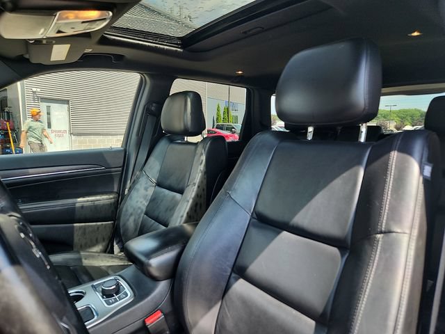 Used 2018 Jeep Grand Cherokee Limited AWD/4WD image 22