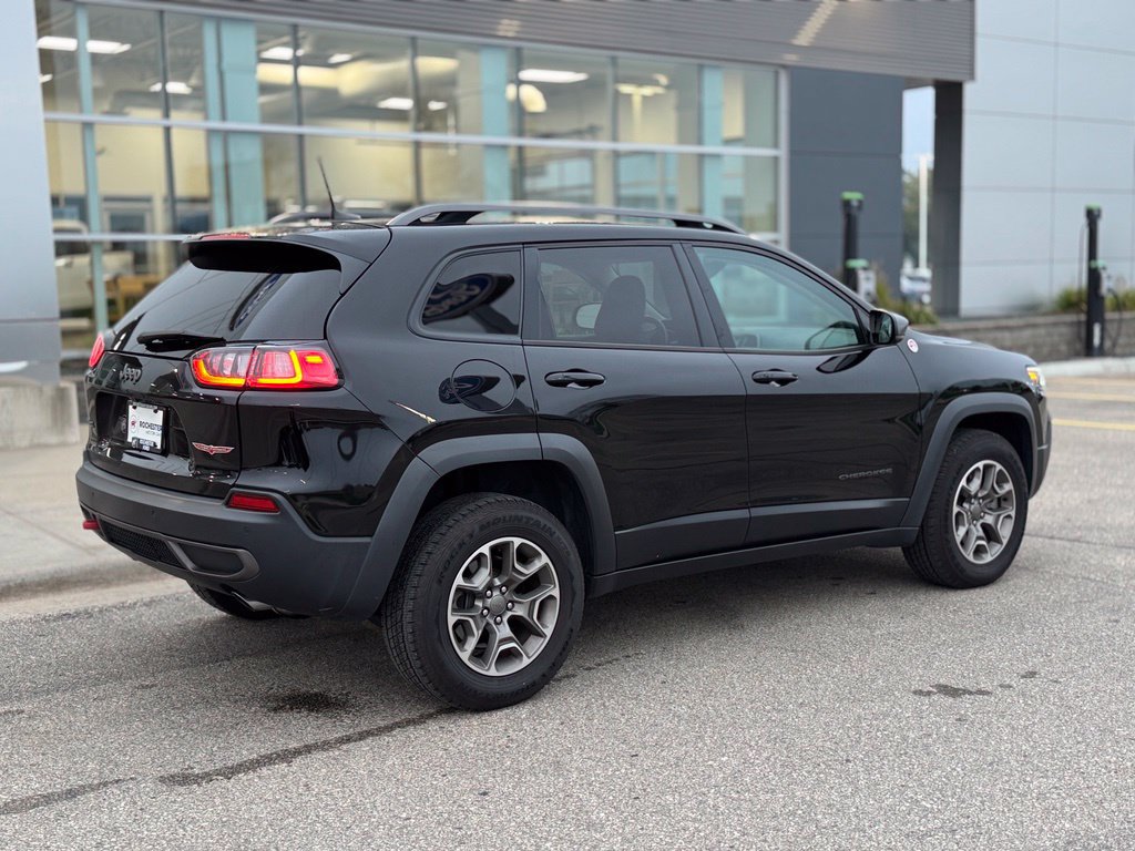 Used 2020 Jeep Cherokee Trailhawk w/ Cold Weather Group AWD/4WD image 48