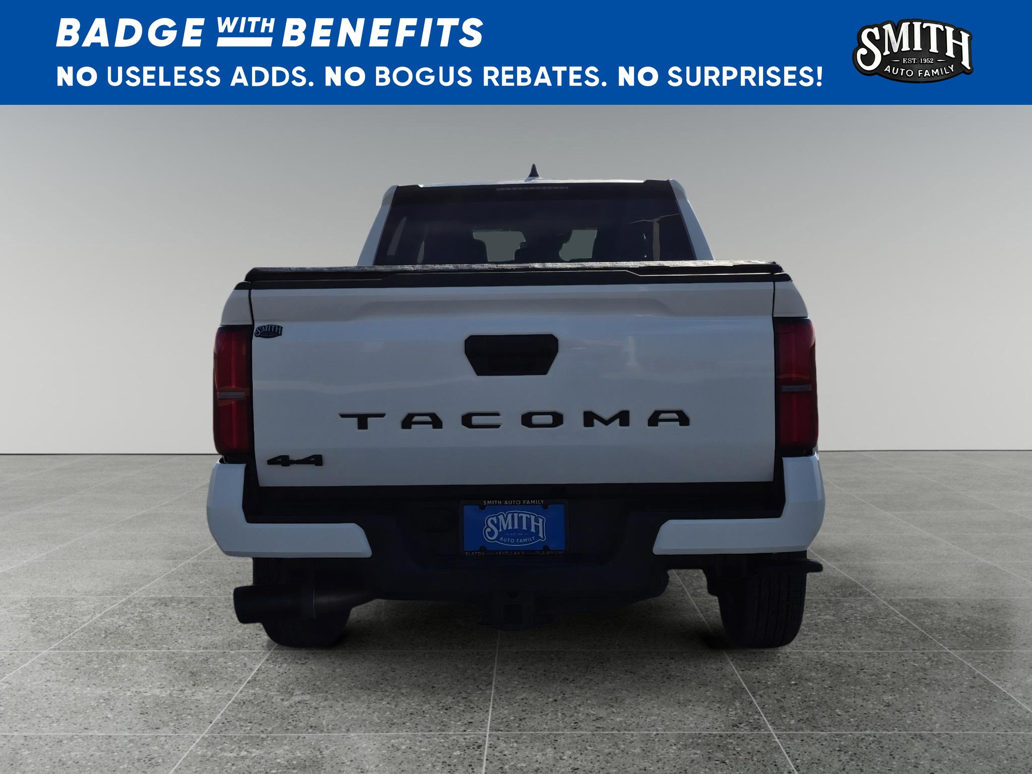 Used 2025 Toyota Tacoma SR5 AWD/4WD image 7