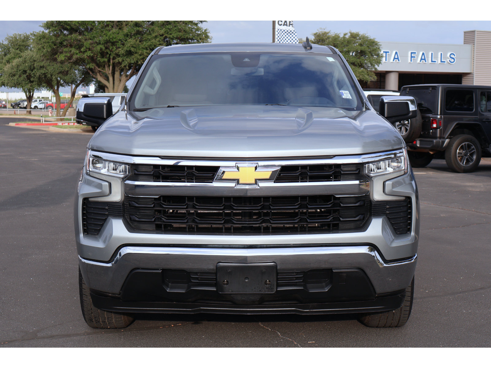 Used 2024 Chevrolet Silverado 1500 LT w/ Convenience Package II RWD image 11