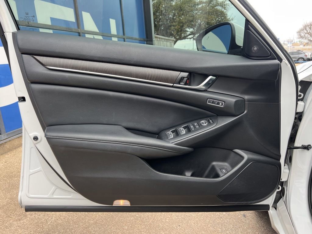 Used 2021 Honda Accord Touring image 26